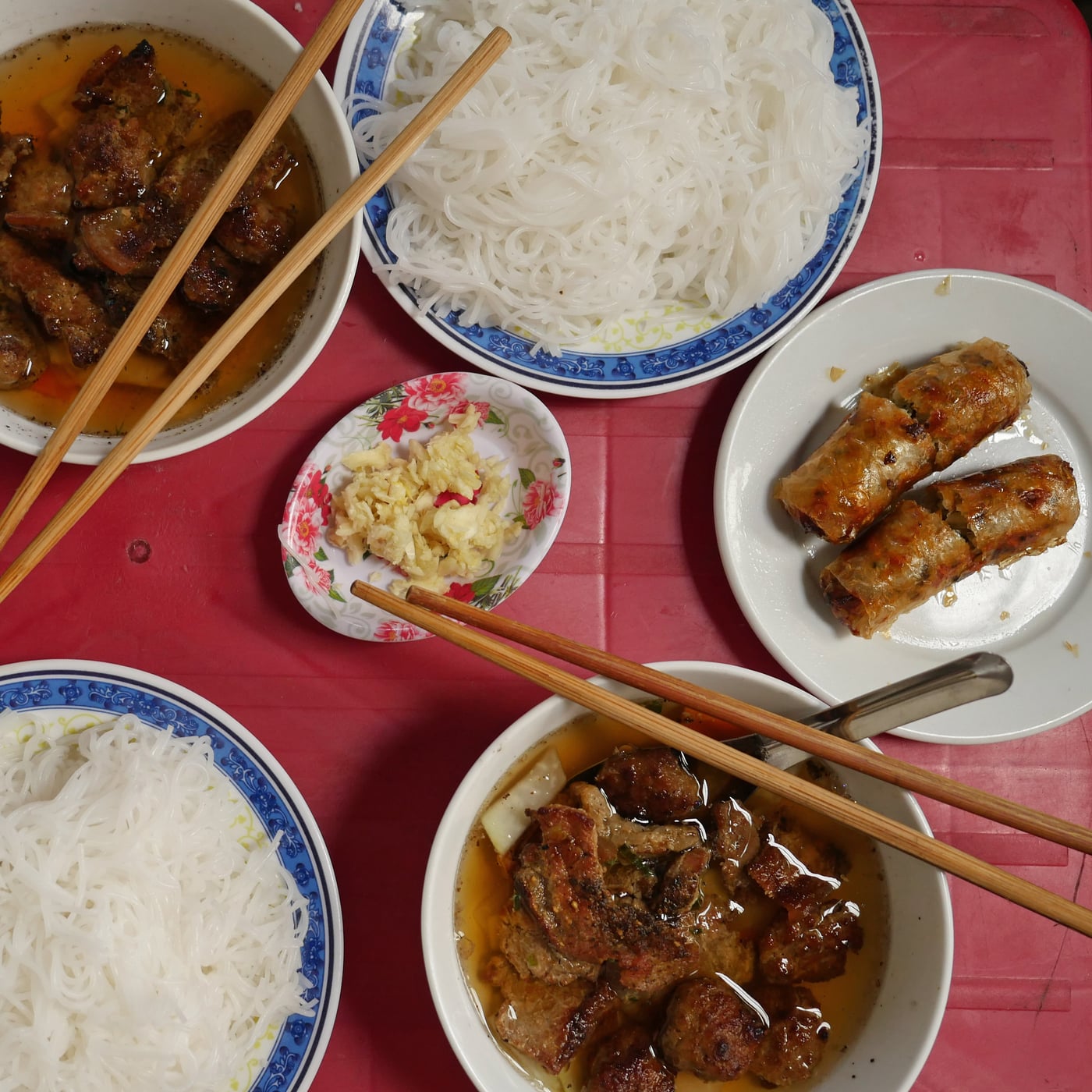 Bún Chả Hà Nội (Vietnamese Grilled Pork with Rice Noodles and Dipping Broth)